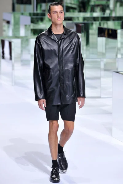 Look 8